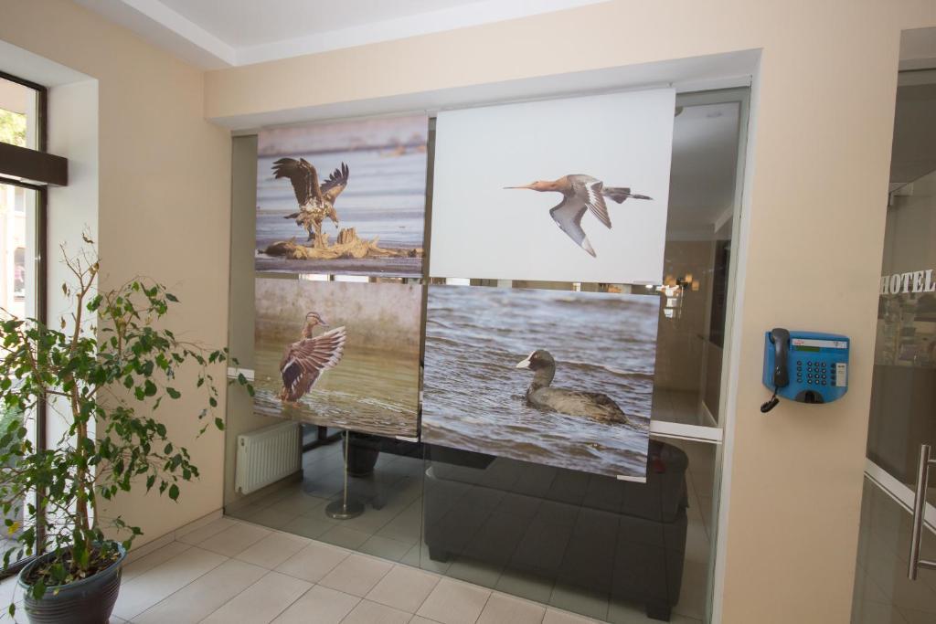 Deims Hotel Šilutė エクステリア 写真