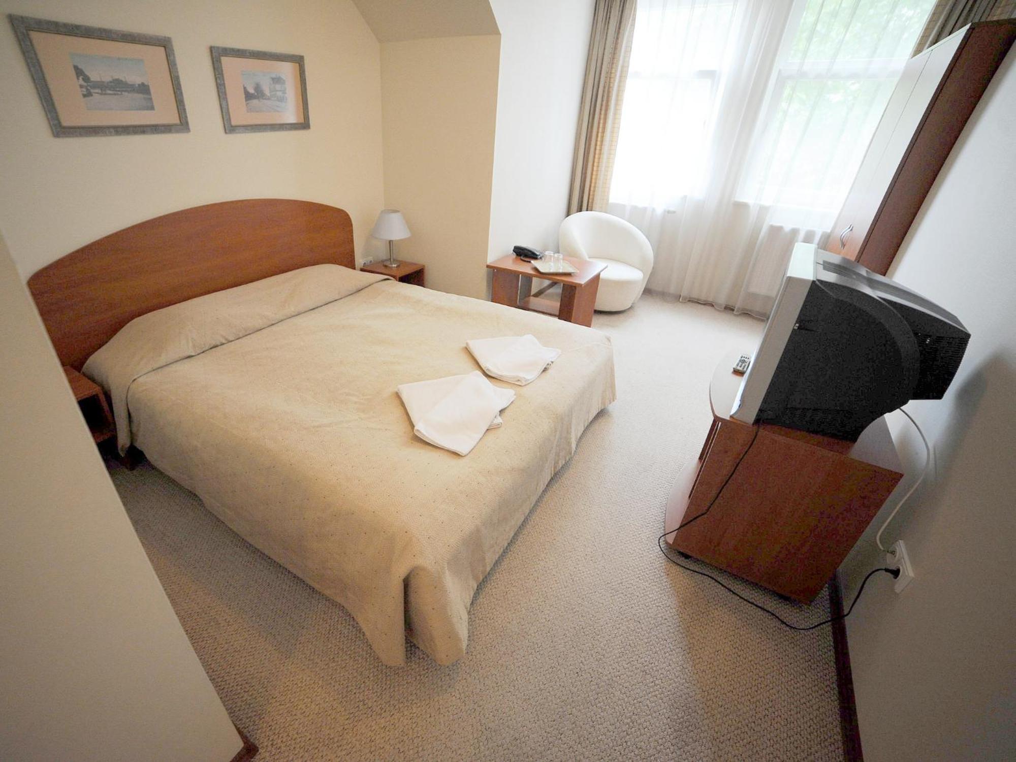Deims Hotel Šilutė エクステリア 写真